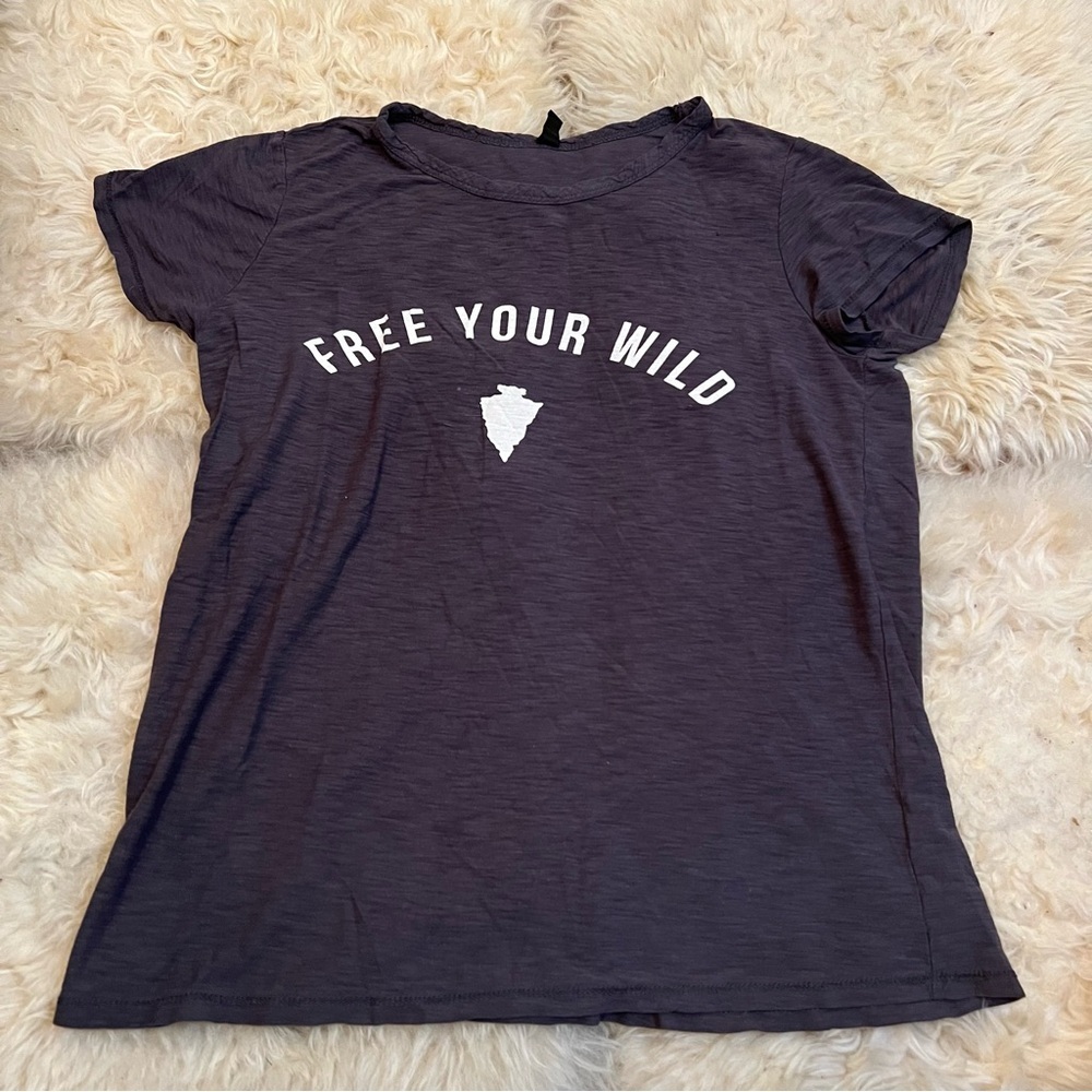Michelle by Commune Tees - Picture 4 of 4